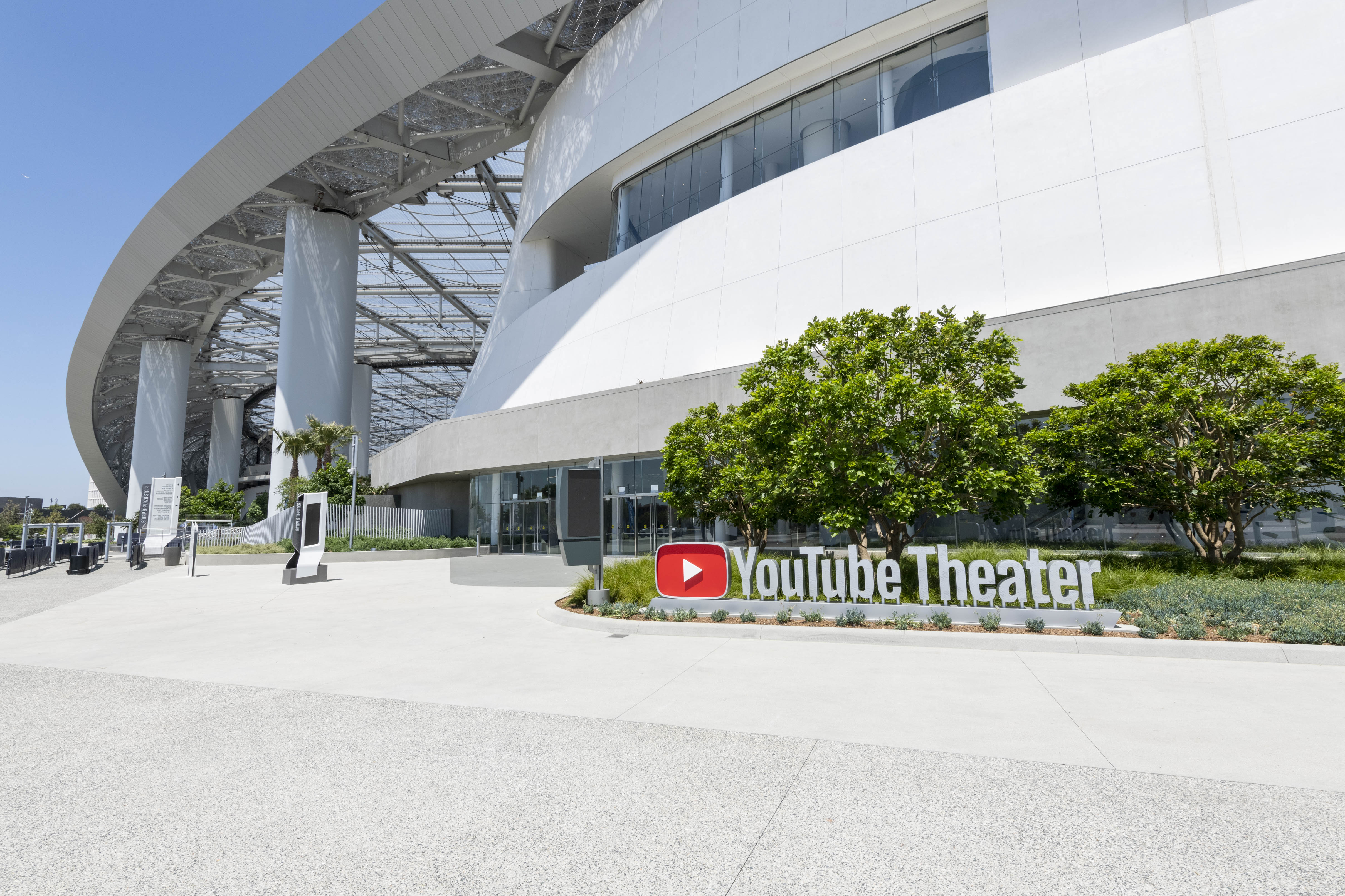 473-south-exterior-2-youtube-theater.jpg